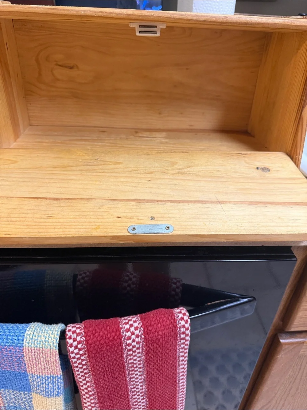 Solid Pine Wooden Bread Box in Natural Finish